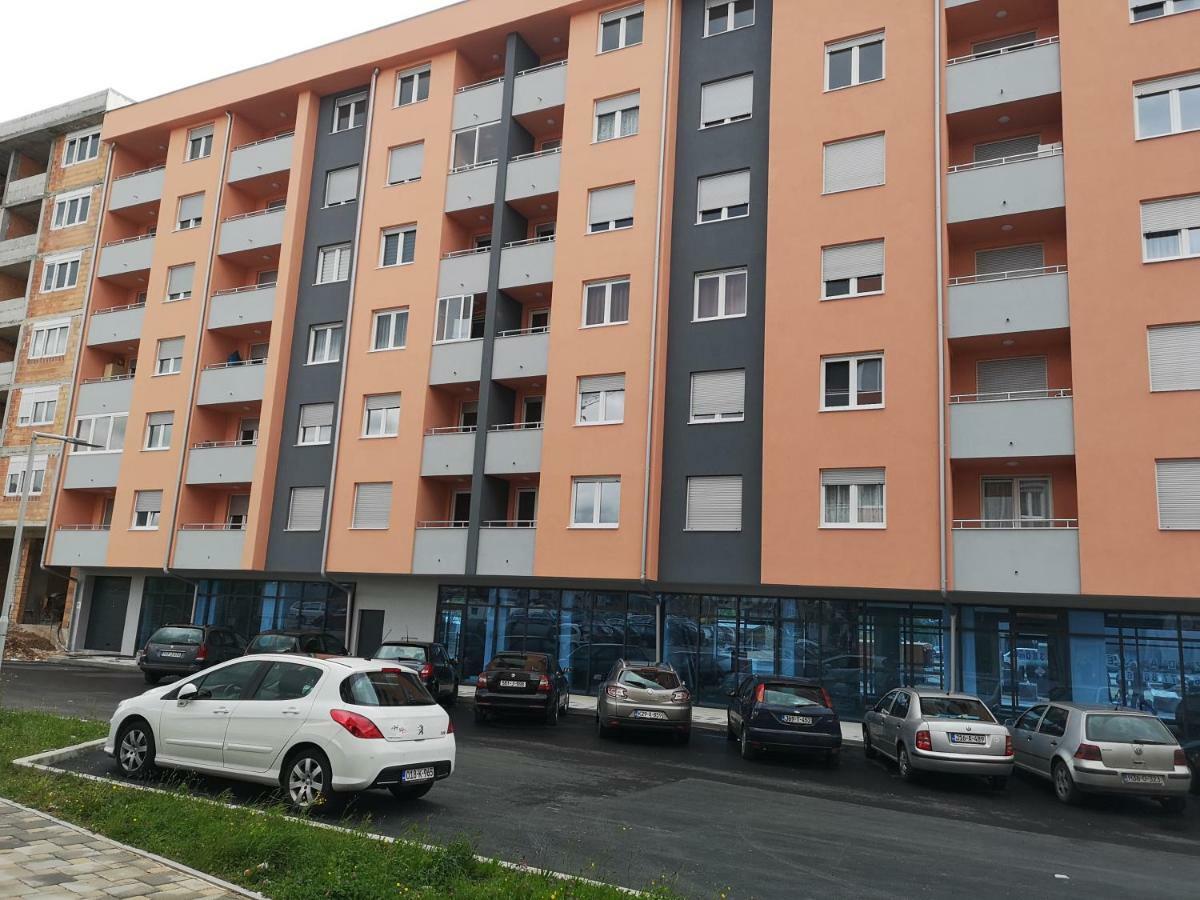 Apartman Gaga Lukavica Extérieur photo