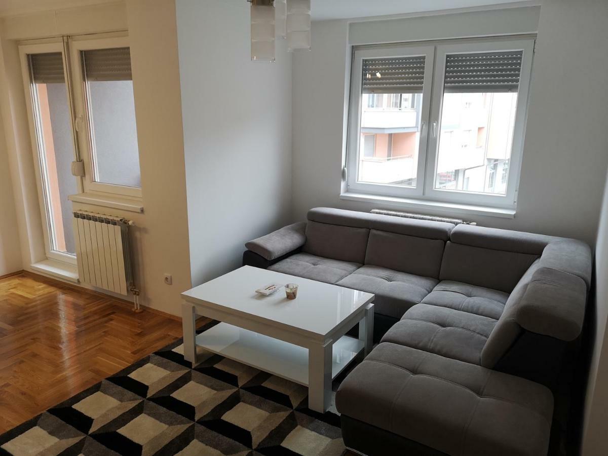 Apartman Gaga Lukavica Extérieur photo